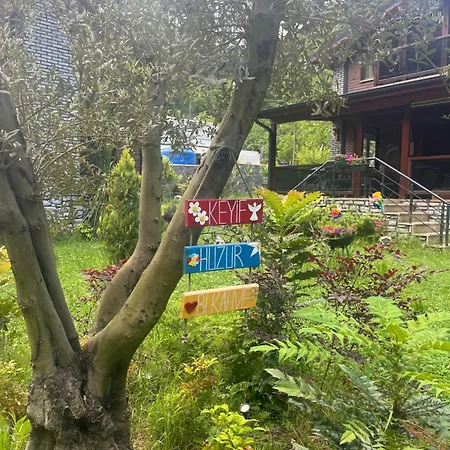 Vila Lal Hayal Konaklari