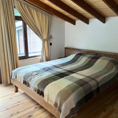 Lal Hayal Konaklari فيلة *